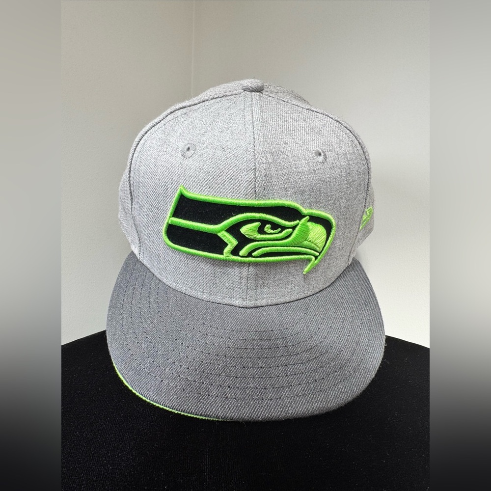 New Era Gray Cap with NFL Logo 7 3/4